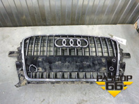 Решетка радиатора (после 2012г S-Line под парктроник) (8R0853651R) Audi Q5 c 2008-2017г