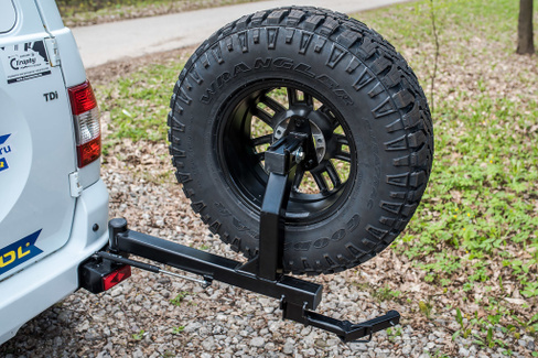 Фото - Калитка запасного колеса в штатный задний бампер УАЗ Патриот (с 2015) РИФ