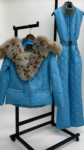 Голубой костюм зимний женский: полукомбинезон+куртка парка с песцом под рысь - Варежки с мехом (мех используем дополните