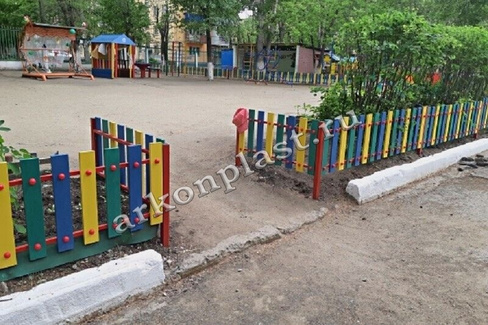 Заборчик для детских садов пластиковый комбинированный или прямой